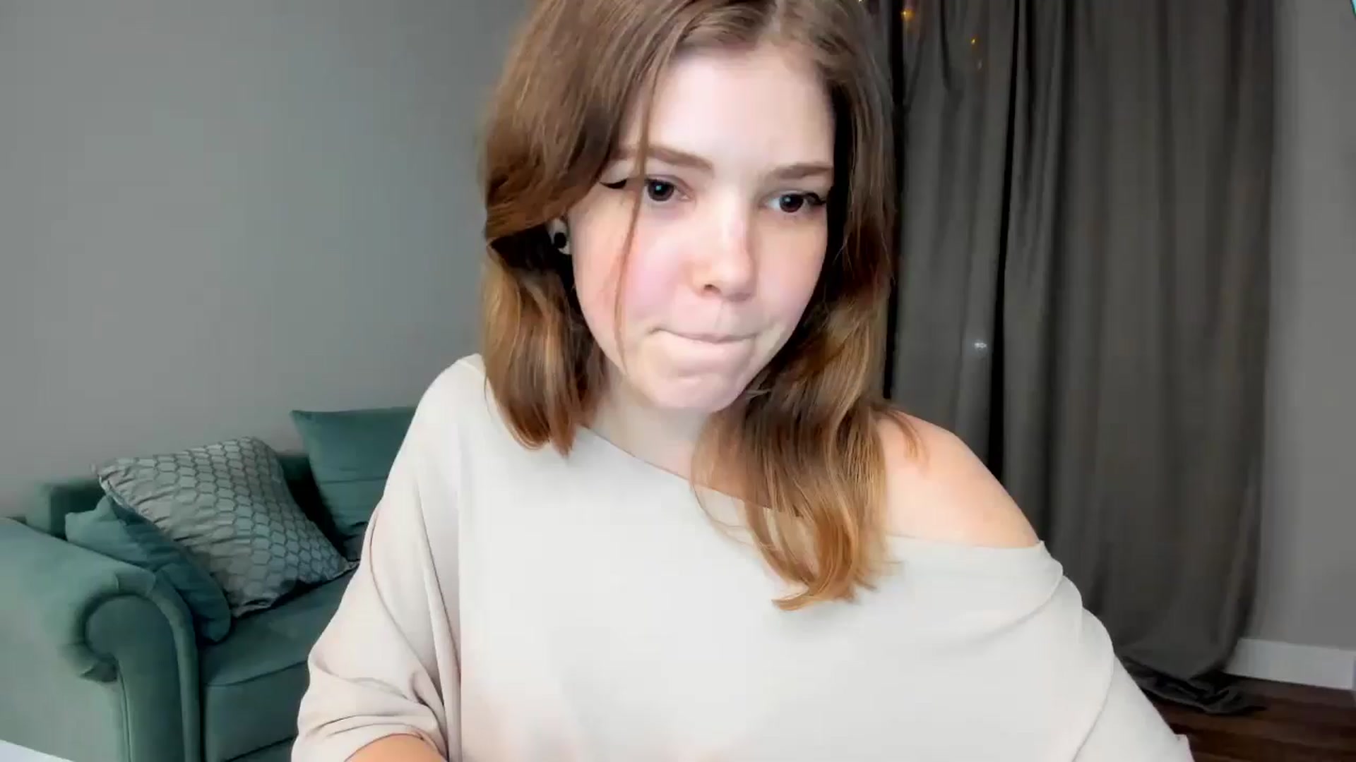 Gallery image thumbnail from EffyShy's myfreecams stream on, 03/22/2025, 20:02 image 4 of 20
