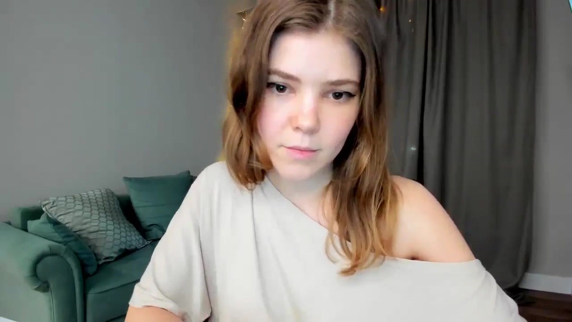 Gallery image thumbnail from EffyShy's myfreecams stream on, 03/22/2025, 21:04 image 17 of 20