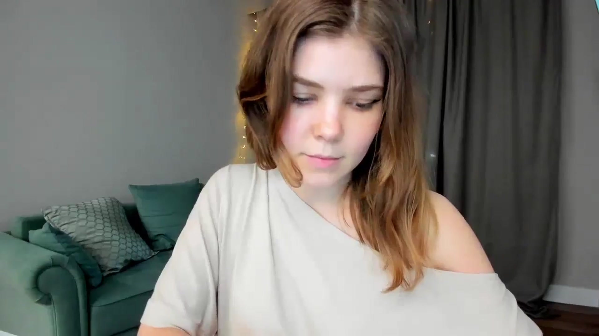 Gallery image thumbnail from EffyShy's myfreecams stream on, 03/22/2025, 21:04 image 8 of 20