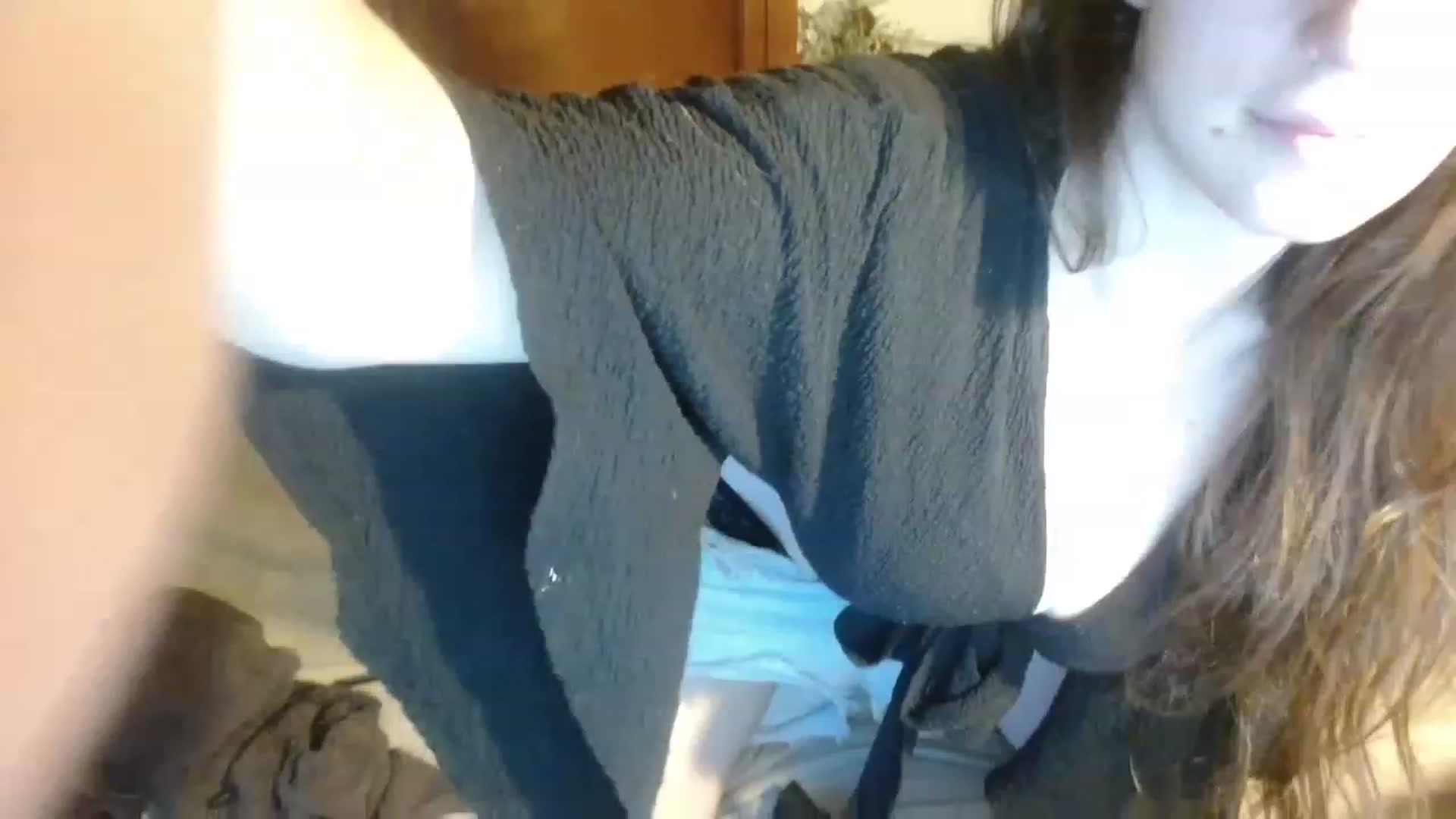 Gallery image thumbnail from EffyTudor's myfreecams stream on, 11/22/2022, 09:12 image 19 of 20