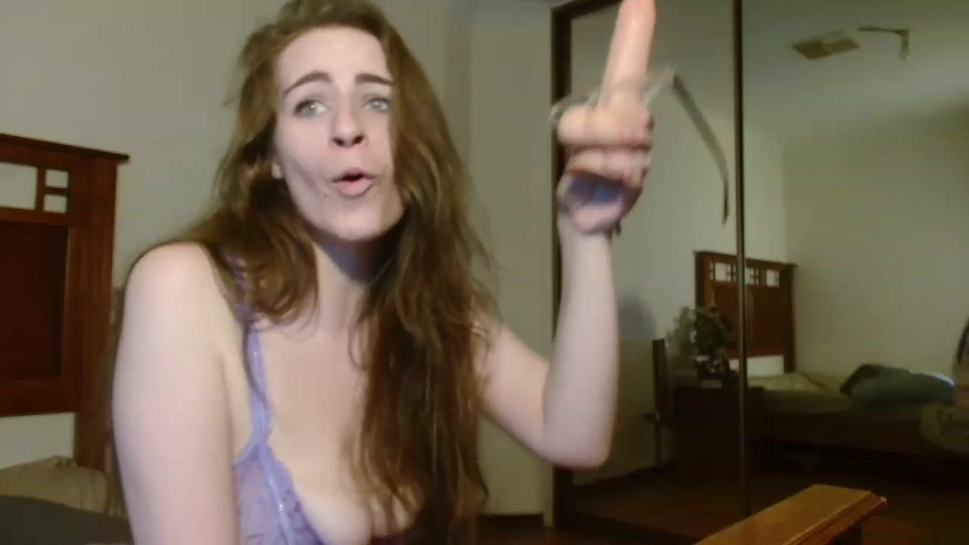 Gallery image thumbnail from EffyTudor's myfreecams stream on, 11/24/2022, 10:41 image 15 of 20