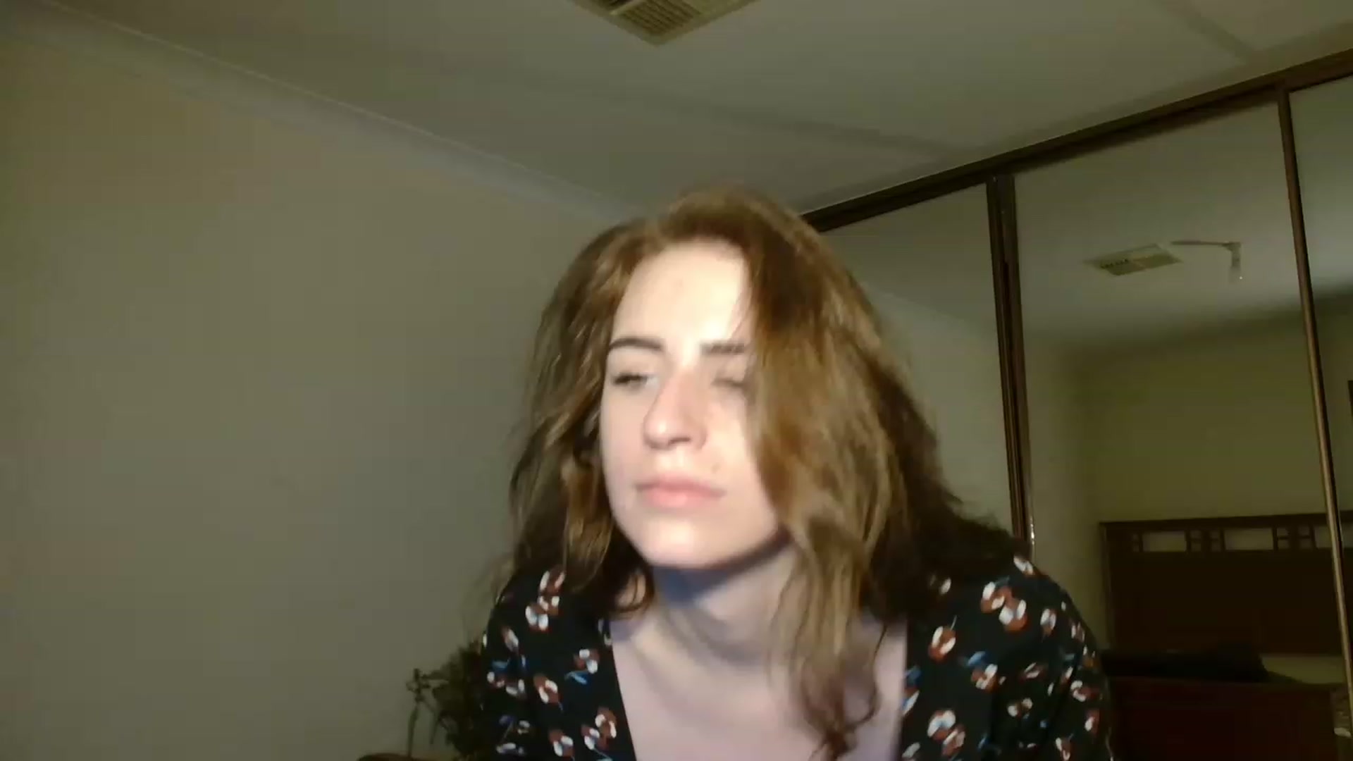 Gallery image thumbnail from EffyTudor's myfreecams stream on, 12/06/2022, 09:06 image 5 of 20