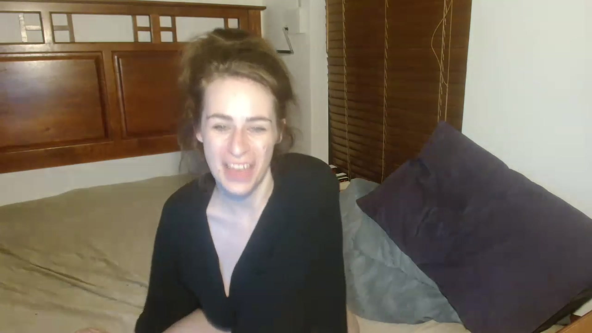 Gallery image thumbnail from EffyTudor's myfreecams stream on, 12/18/2022, 21:27 image 15 of 20
