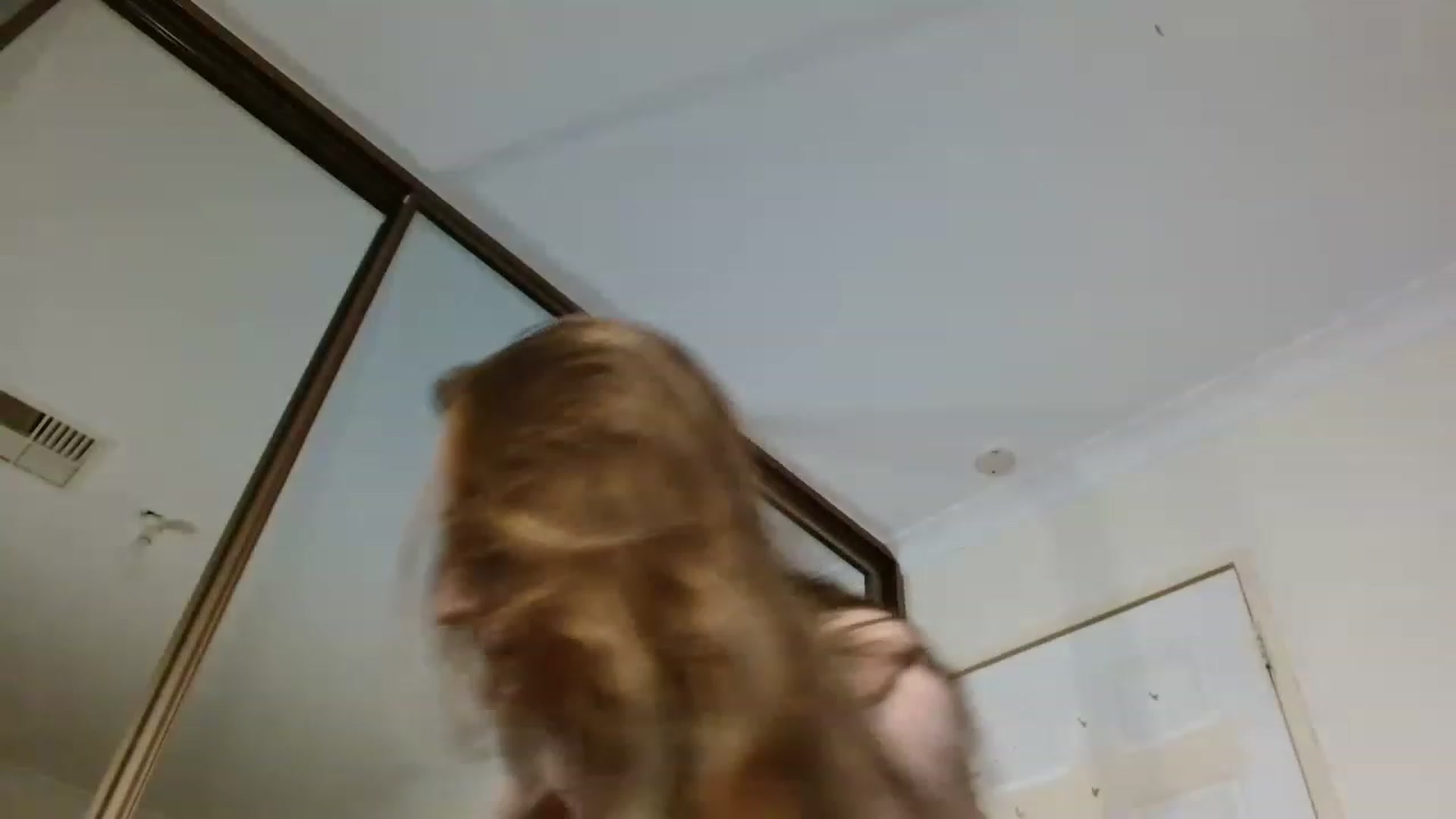 Gallery image thumbnail from EffyTudor's myfreecams stream on, 12/29/2022, 08:25 image 13 of 20