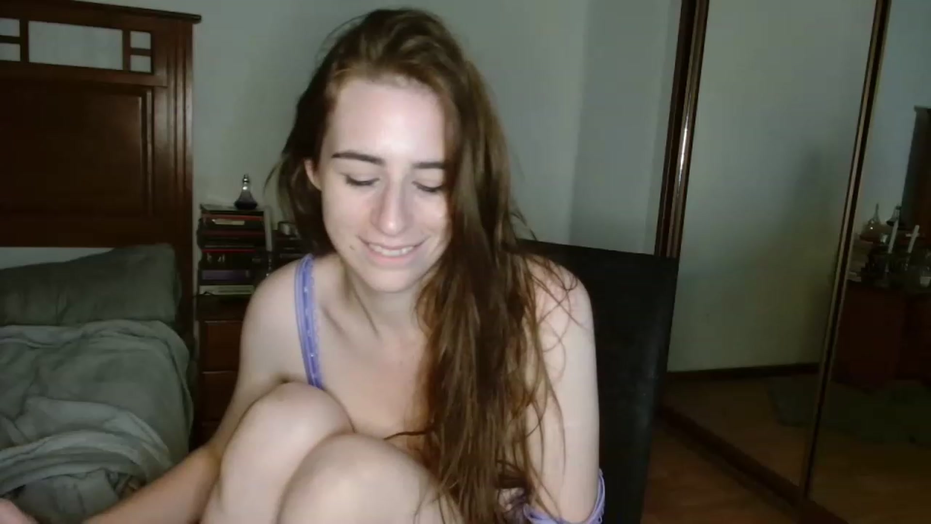 Gallery image thumbnail from EffyTudor's myfreecams stream on, 04/04/2023, 05:53 image 10 of 20
