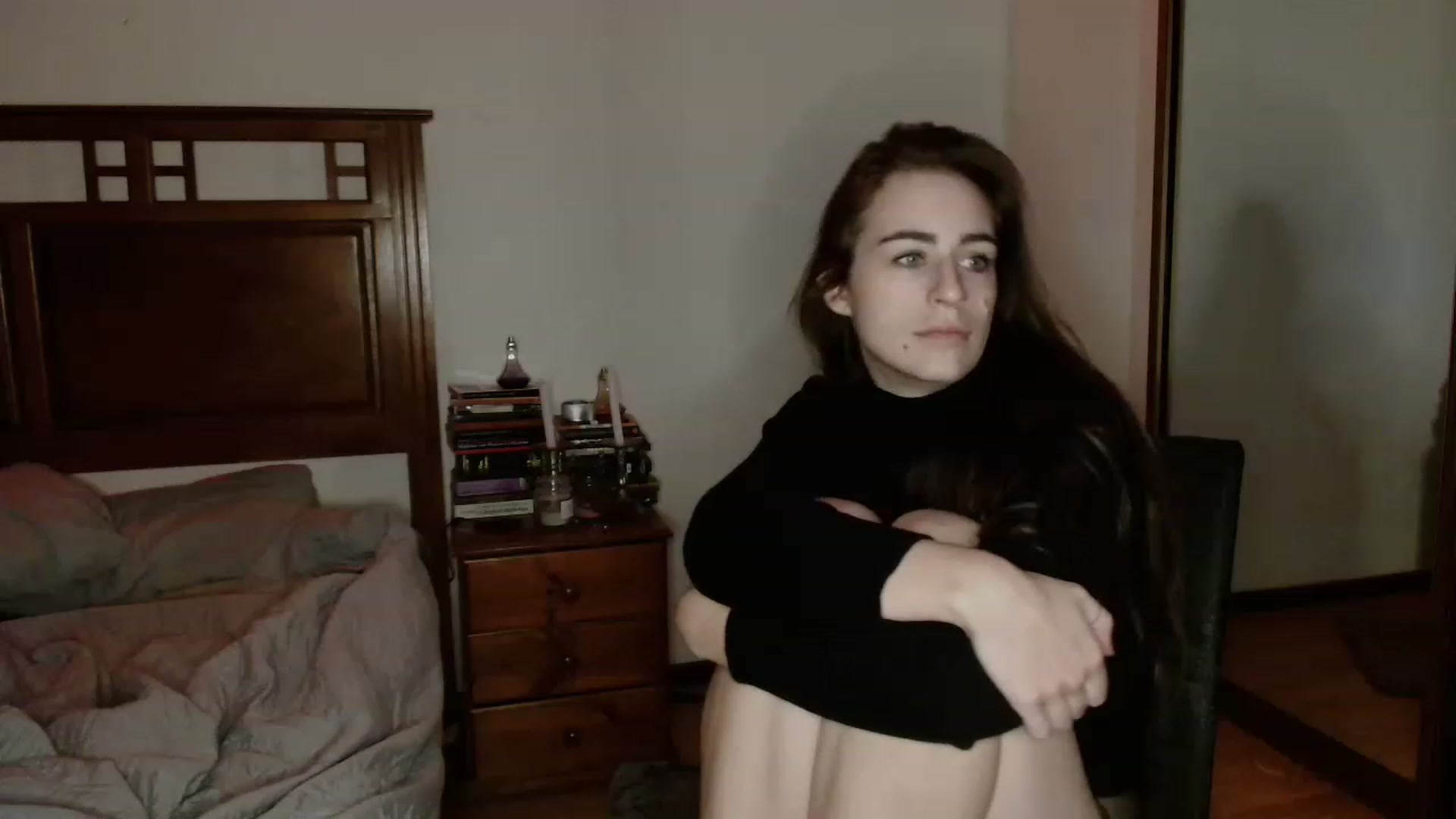 Gallery image thumbnail from EffyTudor's myfreecams stream on, 04/06/2023, 21:30 image 3 of 20