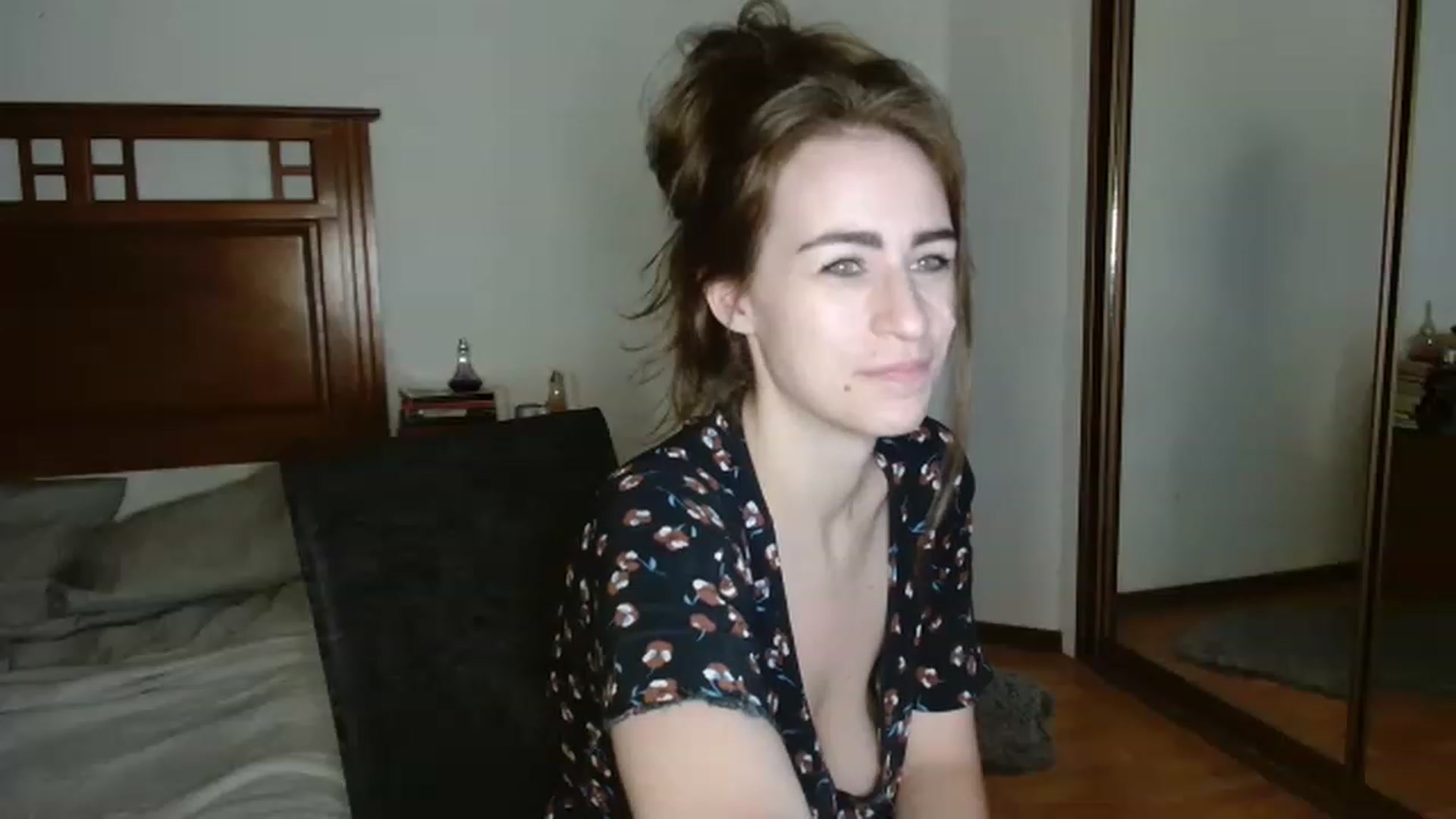 Gallery image thumbnail from EffyTudor's myfreecams stream on, 04/13/2023, 06:48 image 2 of 20