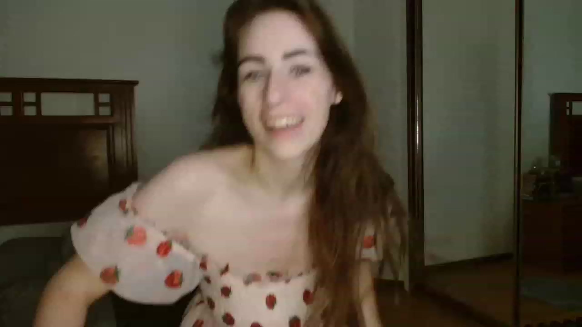 Gallery image thumbnail from EffyTudor's myfreecams stream on, 04/19/2023, 18:32 image 5 of 20