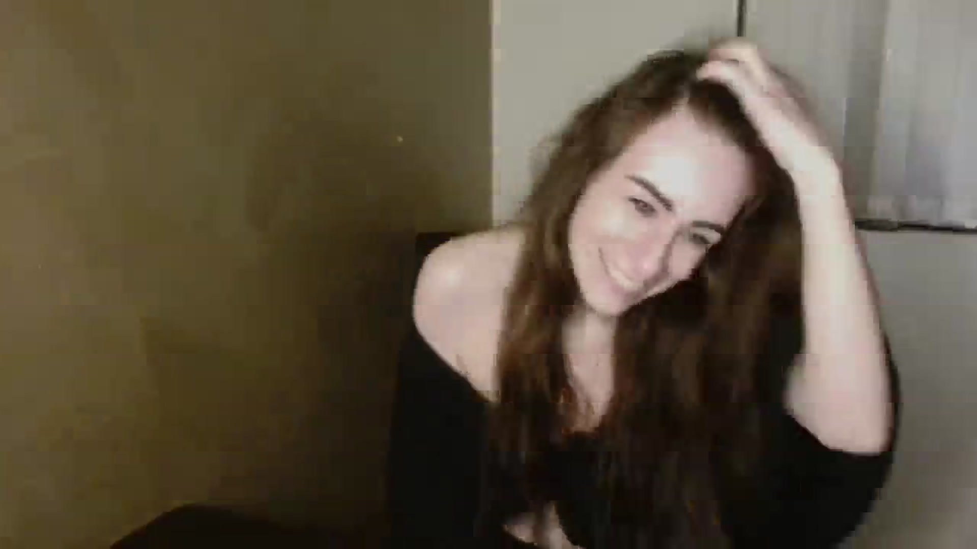 Gallery image thumbnail from EffyTudor's myfreecams stream on, 08/09/2023, 19:02 image 11 of 20
