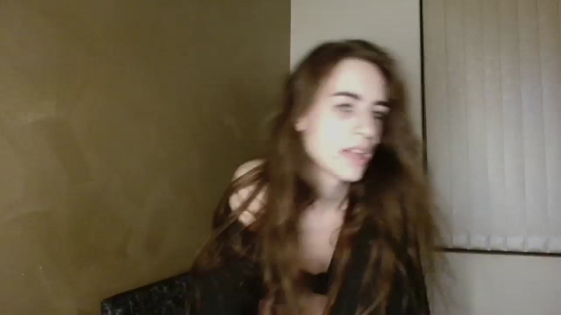 Gallery image thumbnail from EffyTudor's myfreecams stream on, 08/09/2023, 19:02 image 5 of 20