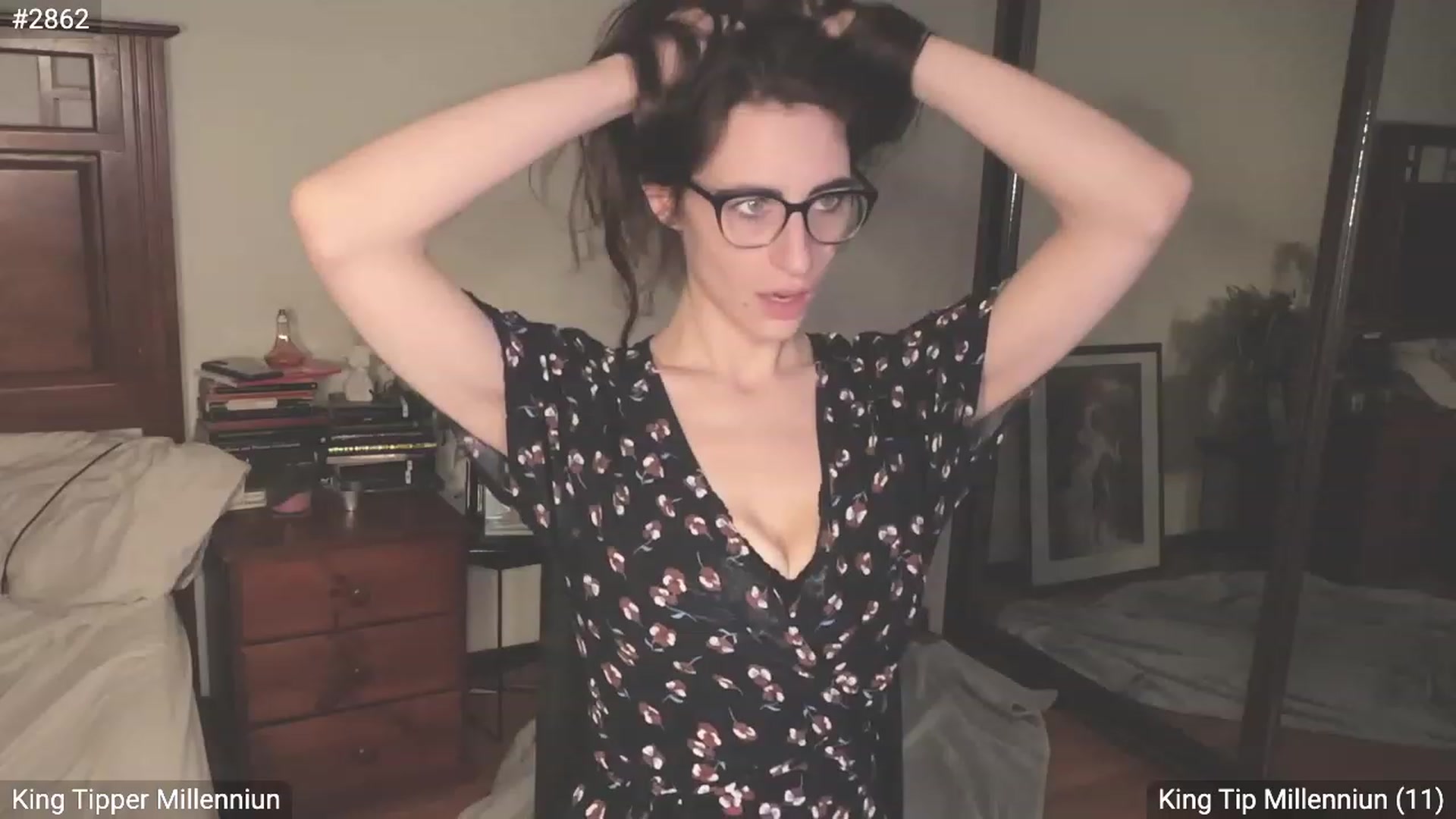 Gallery image thumbnail from EffyTudor's myfreecams stream on, 08/22/2023, 04:20 image 14 of 20