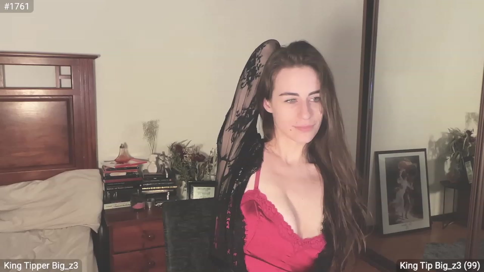 Gallery image thumbnail from EffyTudor's myfreecams stream on, 08/27/2023, 24:01 image 5 of 20