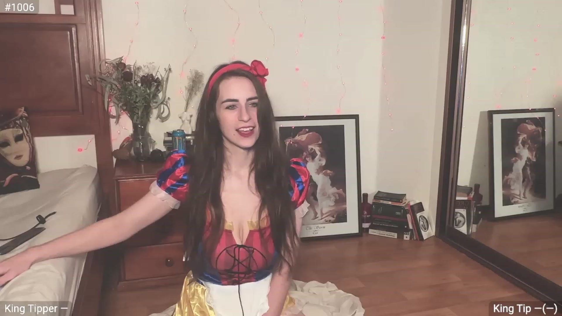 Gallery image thumbnail from EffyTudor's myfreecams stream on, 09/23/2023, 19:54 image 5 of 20
