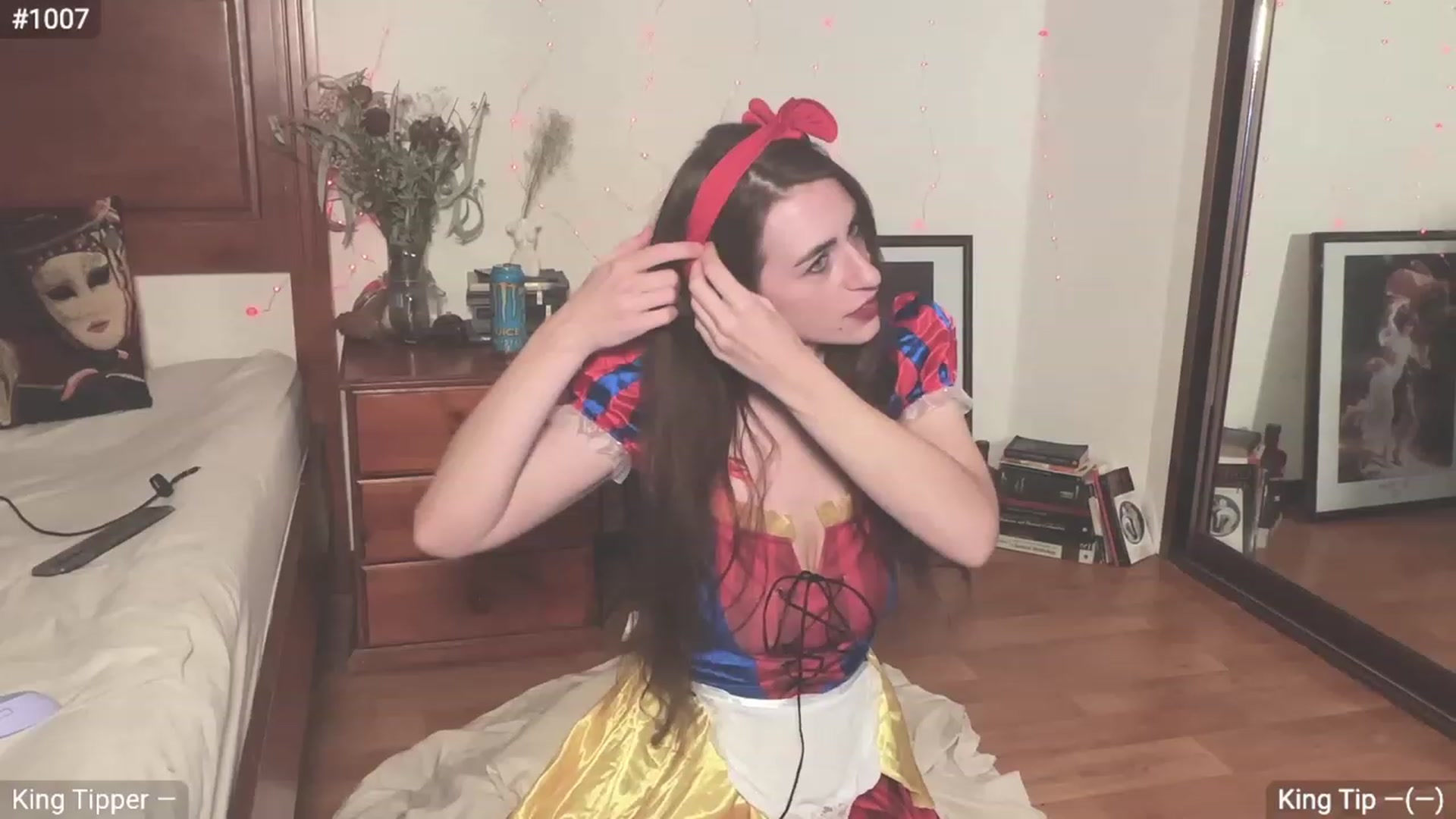 Gallery image thumbnail from EffyTudor's myfreecams stream on, 09/23/2023, 19:54 image 7 of 20