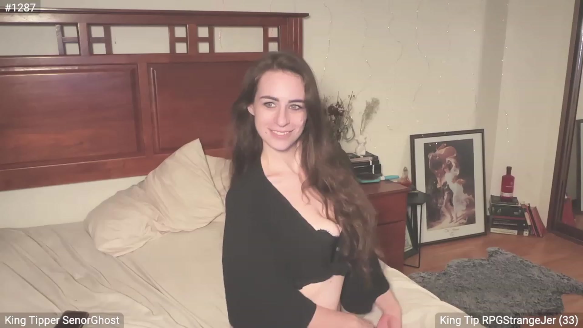 Gallery image thumbnail from EffyTudor's myfreecams stream on, 10/10/2023, 05:00 image 20 of 20