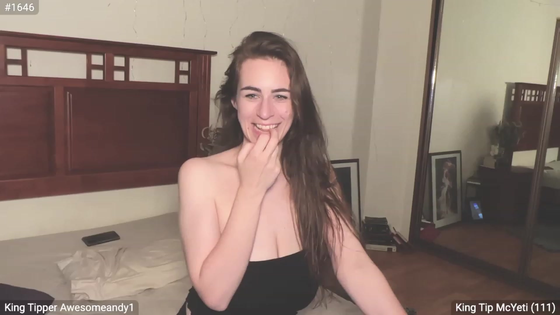 Gallery image thumbnail from EffyTudor's myfreecams stream on, 10/20/2023, 06:44 image 18 of 20
