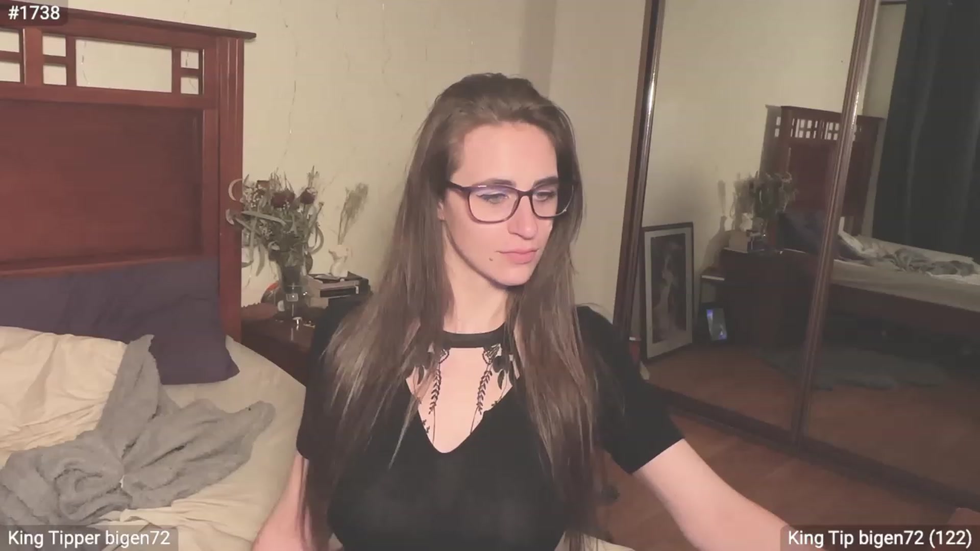 Gallery image thumbnail from EffyTudor's myfreecams stream on, 10/21/2023, 21:51 image 5 of 20