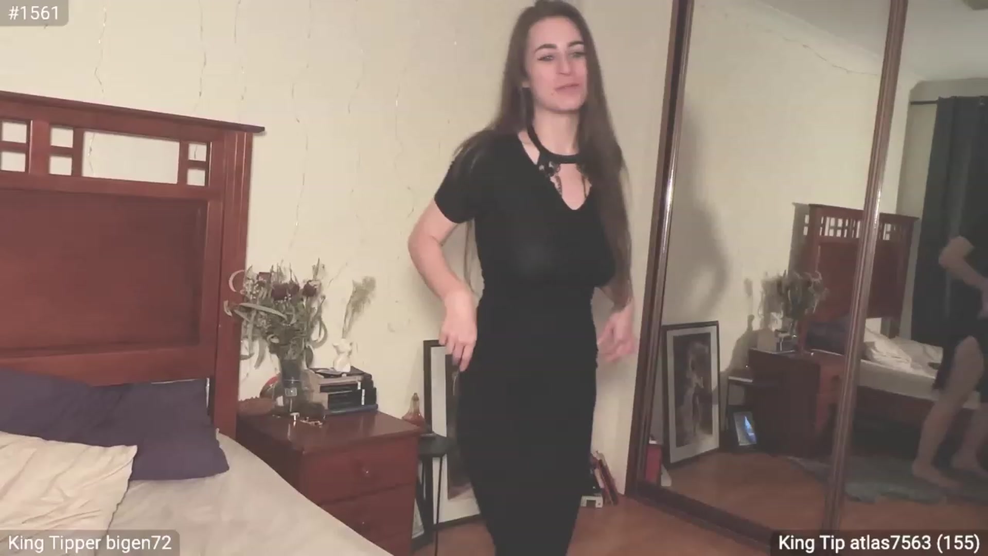 Gallery image thumbnail from EffyTudor's myfreecams stream on, 10/22/2023, 24:20 image 4 of 20