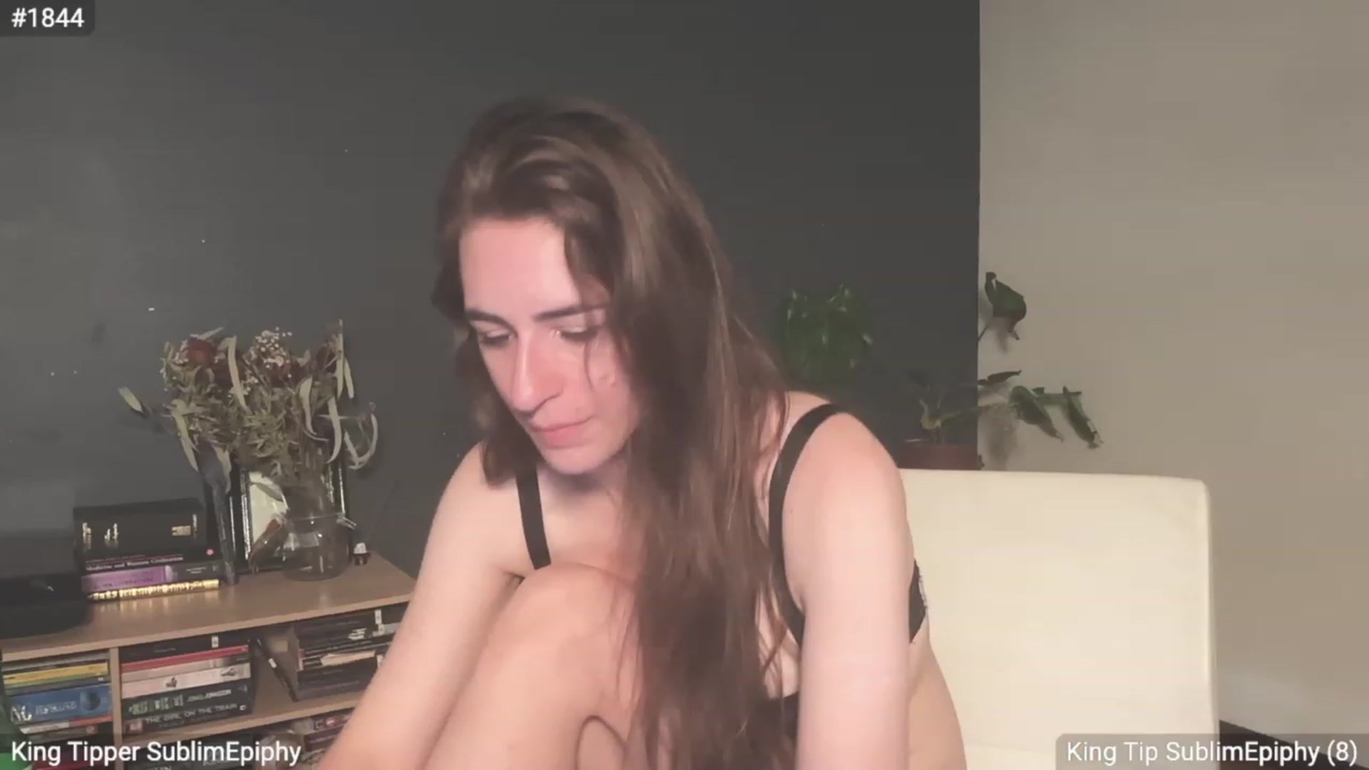 Gallery image thumbnail from EffyTudor's myfreecams stream on, 12/11/2023, 09:37 image 16 of 20