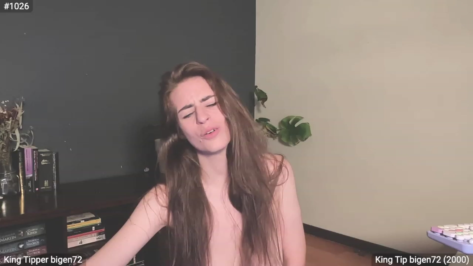 Gallery image thumbnail from EffyTudor's myfreecams stream on, 12/31/2023, 24:30 image 16 of 20