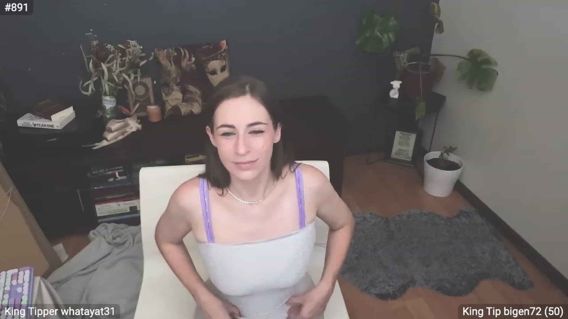 Gallery image thumbnail from EffyTudor's myfreecams stream on, 02/10/2024, 20:15 image 1 of 20