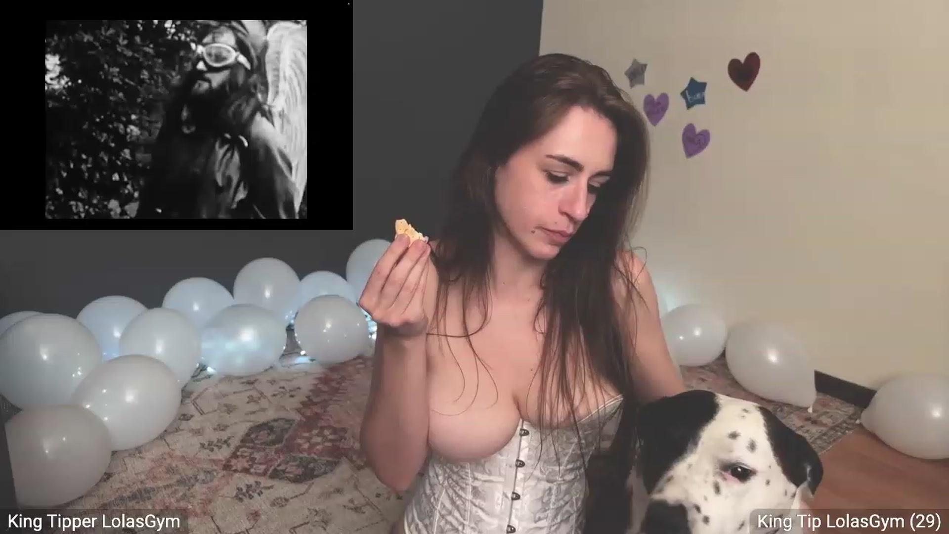 Gallery image thumbnail from EffyTudor's myfreecams stream on, 03/11/2024, 07:55 image 19 of 20
