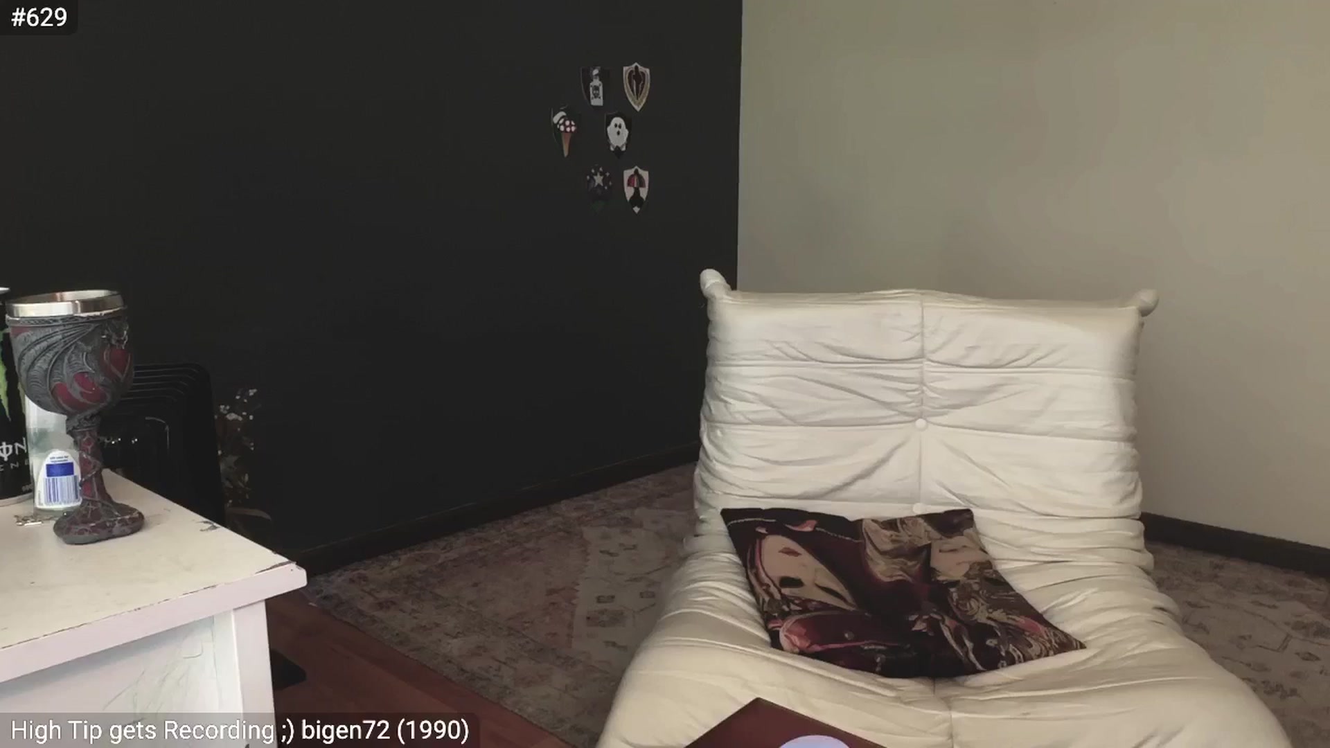 Gallery image thumbnail from EffyTudor's myfreecams stream on, 06/19/2024, 04:17 image 20 of 20