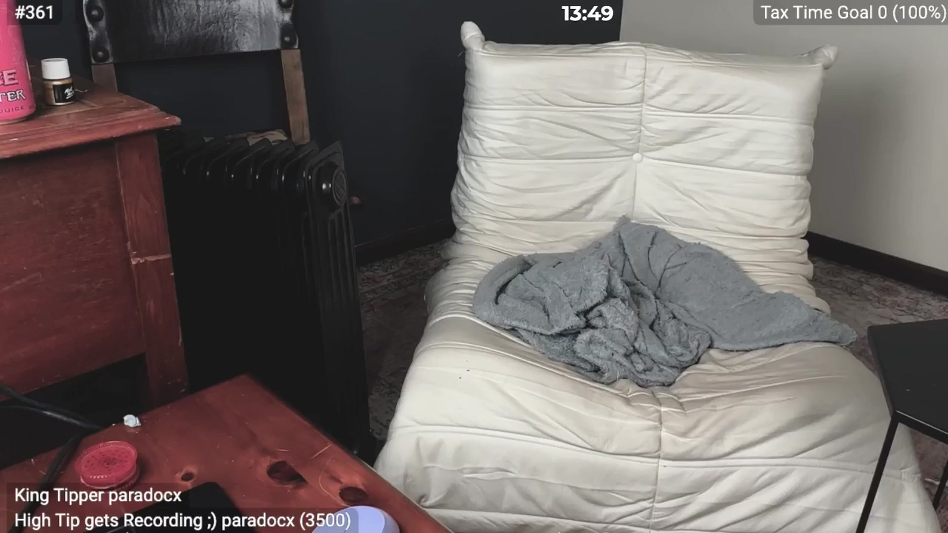 Gallery image thumbnail from EffyTudor's myfreecams stream on, 07/17/2024, 06:45 image 19 of 20