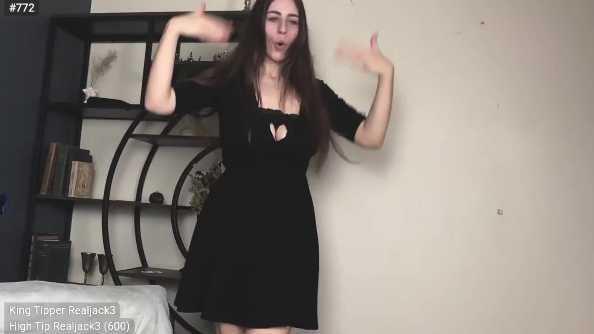 Gallery image thumbnail from EffyTudor's myfreecams stream on, 08/10/2024, 07:16 image 4 of 20