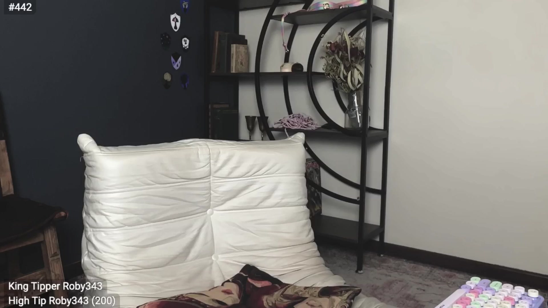 Gallery image thumbnail from EffyTudor's myfreecams stream on, 08/16/2024, 08:30 image 9 of 20