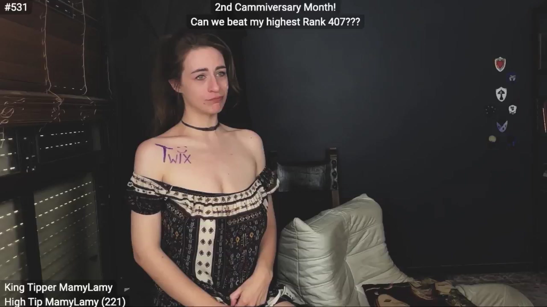 Gallery image thumbnail from EffyTudor's myfreecams stream on, 09/25/2024, 06:18 image 4 of 20