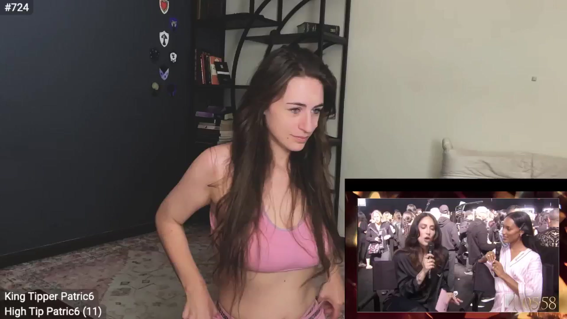 Gallery image thumbnail from EffyTudor's myfreecams stream on, 10/17/2024, 04:38 image 9 of 20