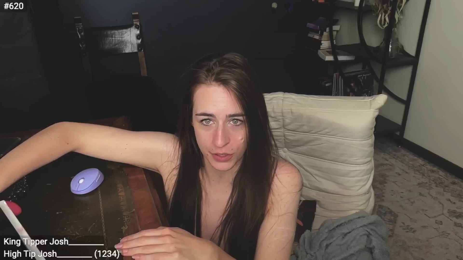Gallery image thumbnail from EffyTudor's myfreecams stream on, 10/20/2024, 06:20 image 17 of 20