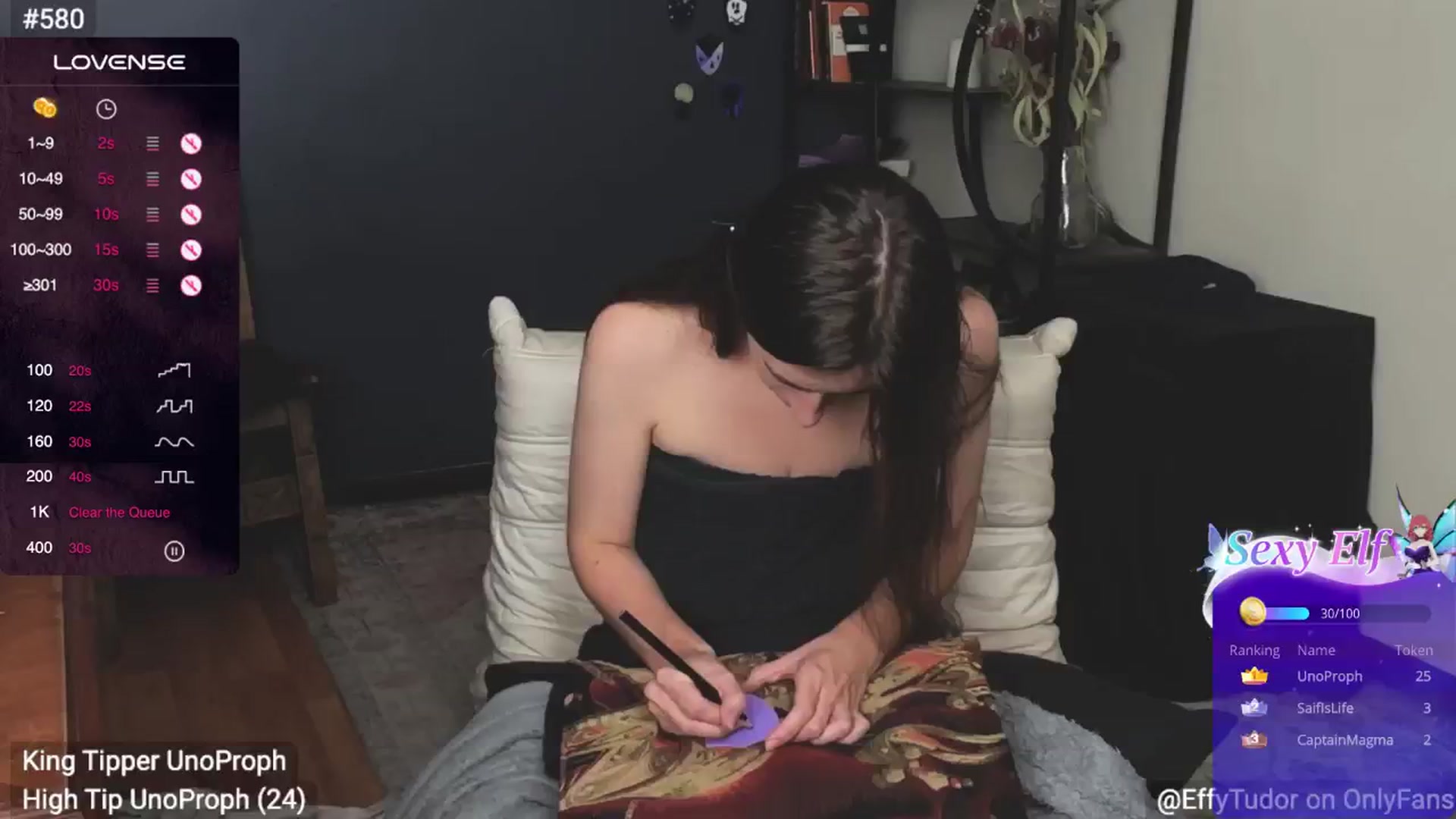 Gallery image thumbnail from EffyTudor's myfreecams stream on, 10/23/2024, 06:03 image 18 of 20