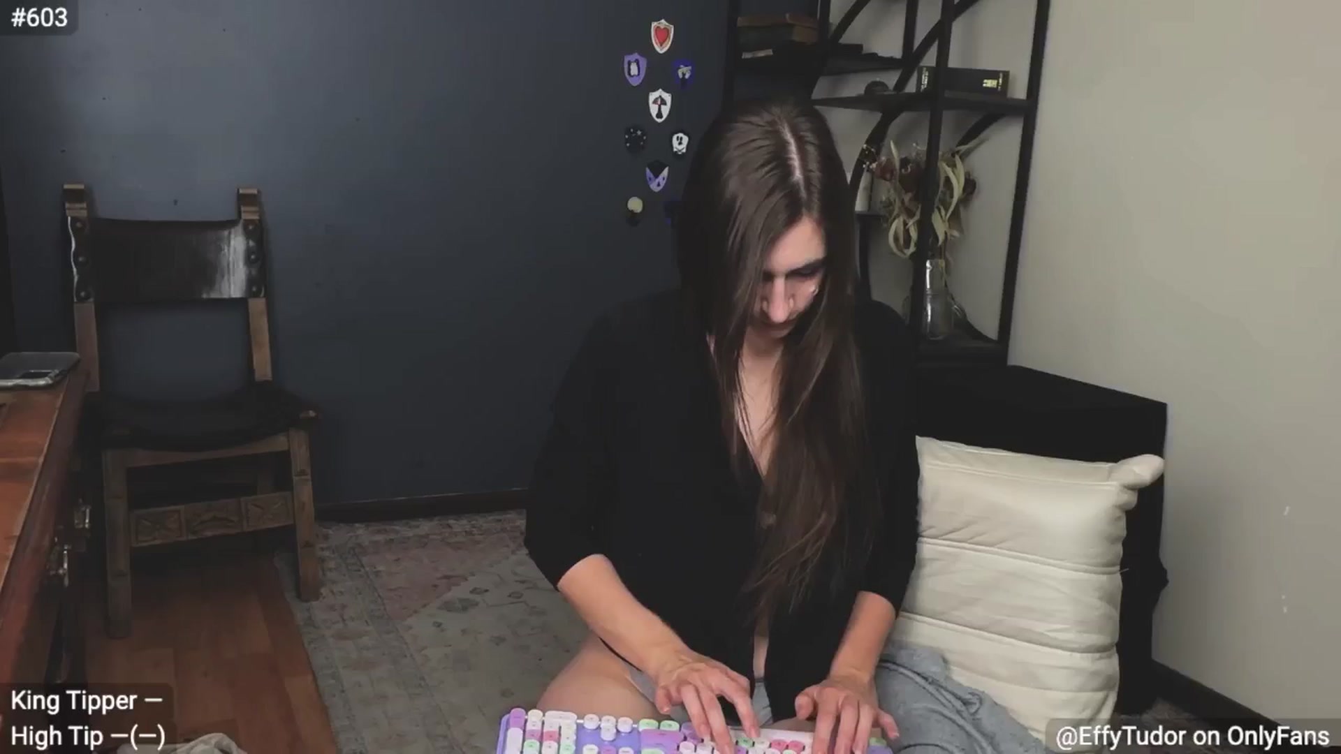 Gallery image thumbnail from EffyTudor's myfreecams stream on, 10/24/2024, 05:49 image 5 of 20