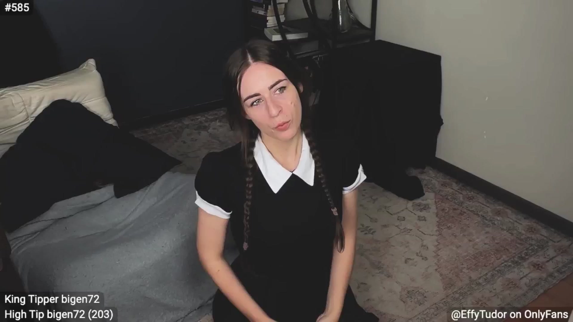 Gallery image thumbnail from EffyTudor's myfreecams stream on, 10/28/2024, 06:29 image 2 of 20