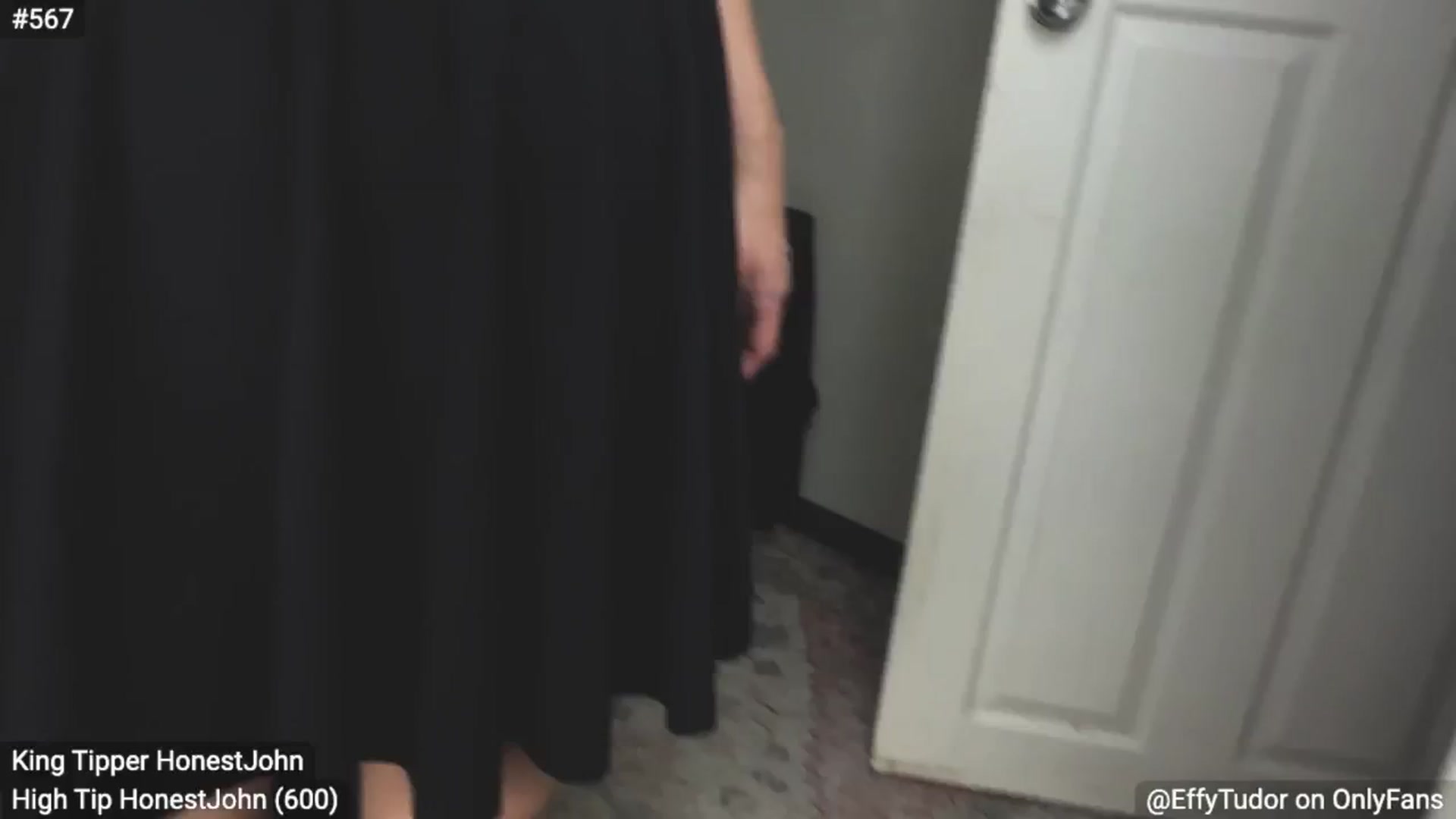 Gallery image thumbnail from EffyTudor's myfreecams stream on, 10/28/2024, 06:29 image 17 of 20