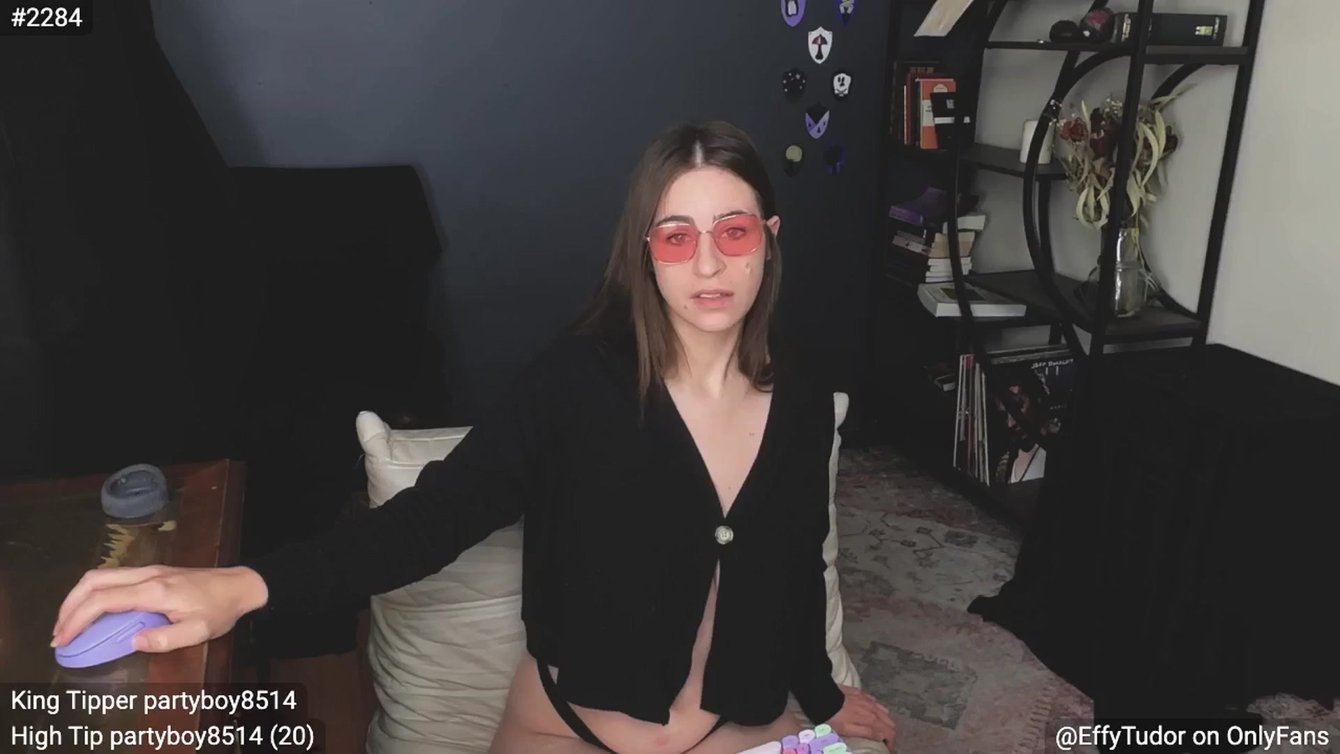 Gallery image thumbnail from EffyTudor's myfreecams stream on, 11/04/2024, 06:27 image 6 of 20