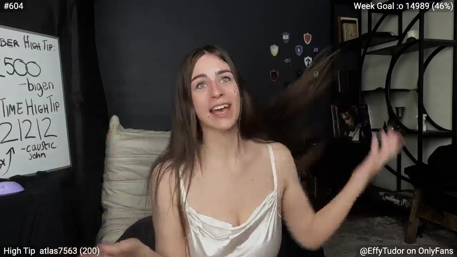 Gallery image thumbnail from EffyTudor's myfreecams stream on, 11/15/2024, 07:25 image 17 of 20
