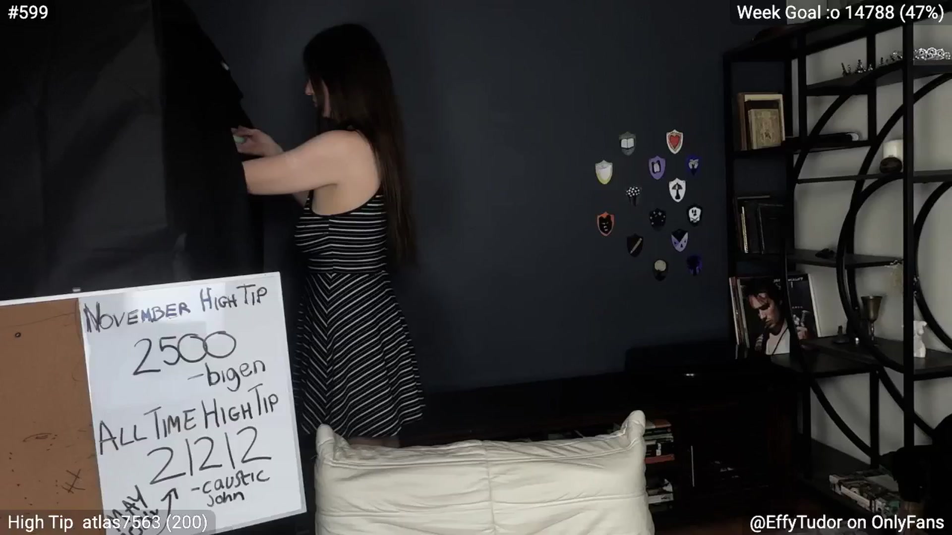 Gallery image thumbnail from EffyTudor's myfreecams stream on, 11/15/2024, 08:53 image 7 of 20