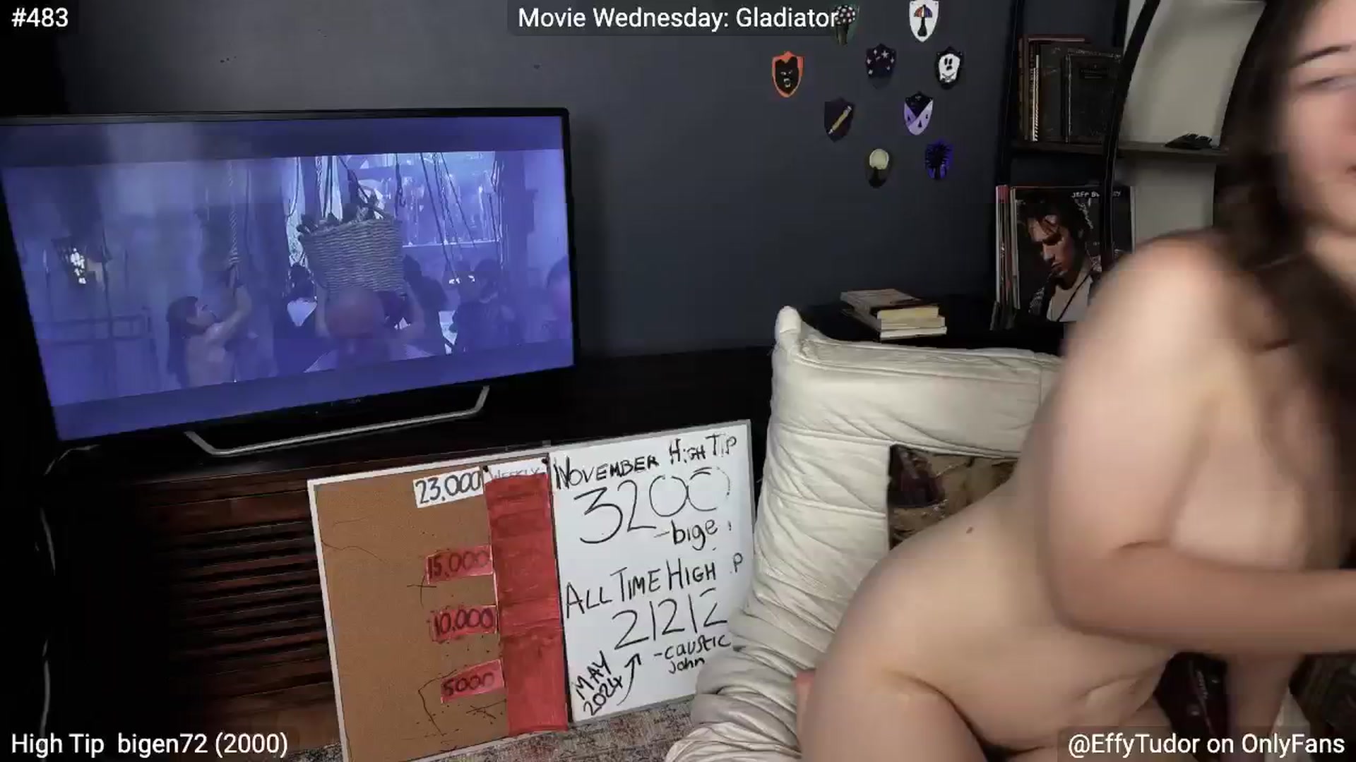 Gallery image thumbnail from EffyTudor's myfreecams stream on, 11/20/2024, 05:40 image 19 of 20
