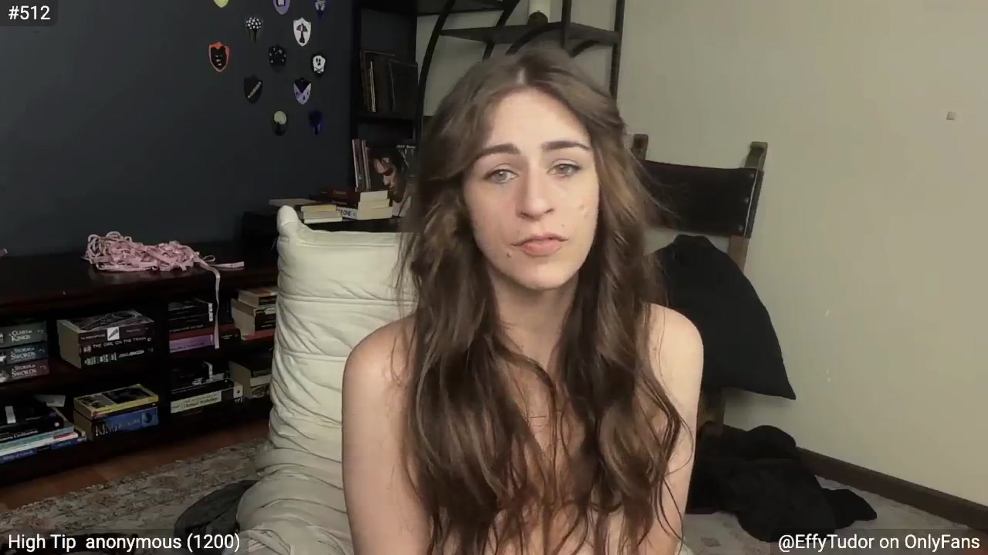 Gallery image thumbnail from EffyTudor's myfreecams stream on, 11/22/2024, 07:26 image 6 of 20