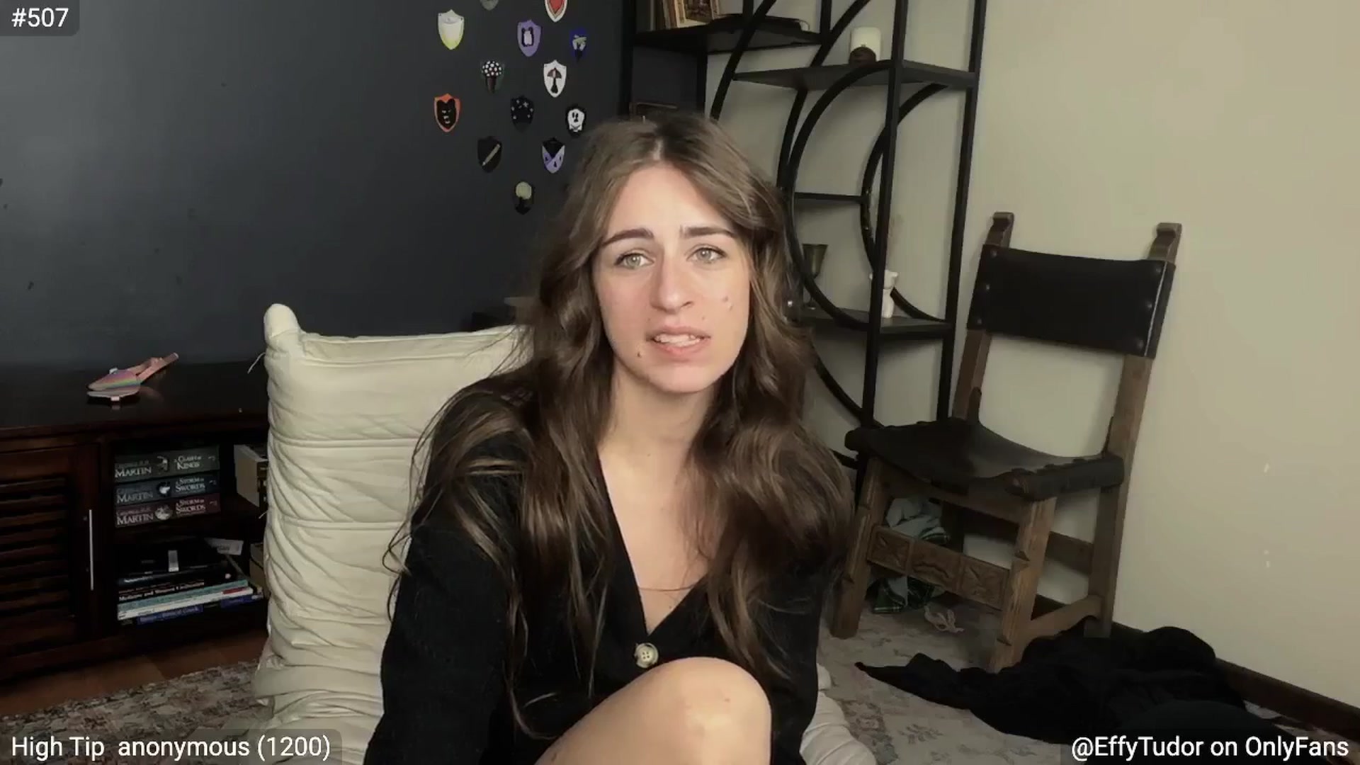 Gallery image thumbnail from EffyTudor's myfreecams stream on, 11/22/2024, 07:48 image 6 of 20