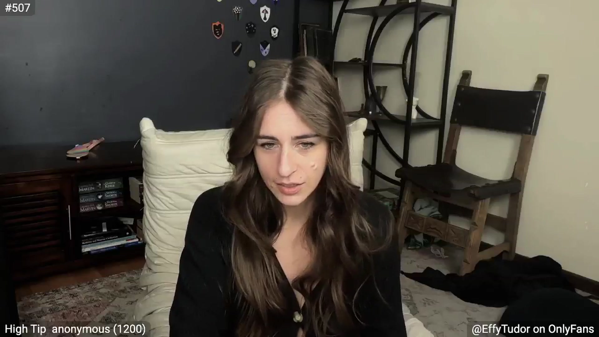 Gallery image thumbnail from EffyTudor's myfreecams stream on, 11/22/2024, 07:48 image 15 of 20