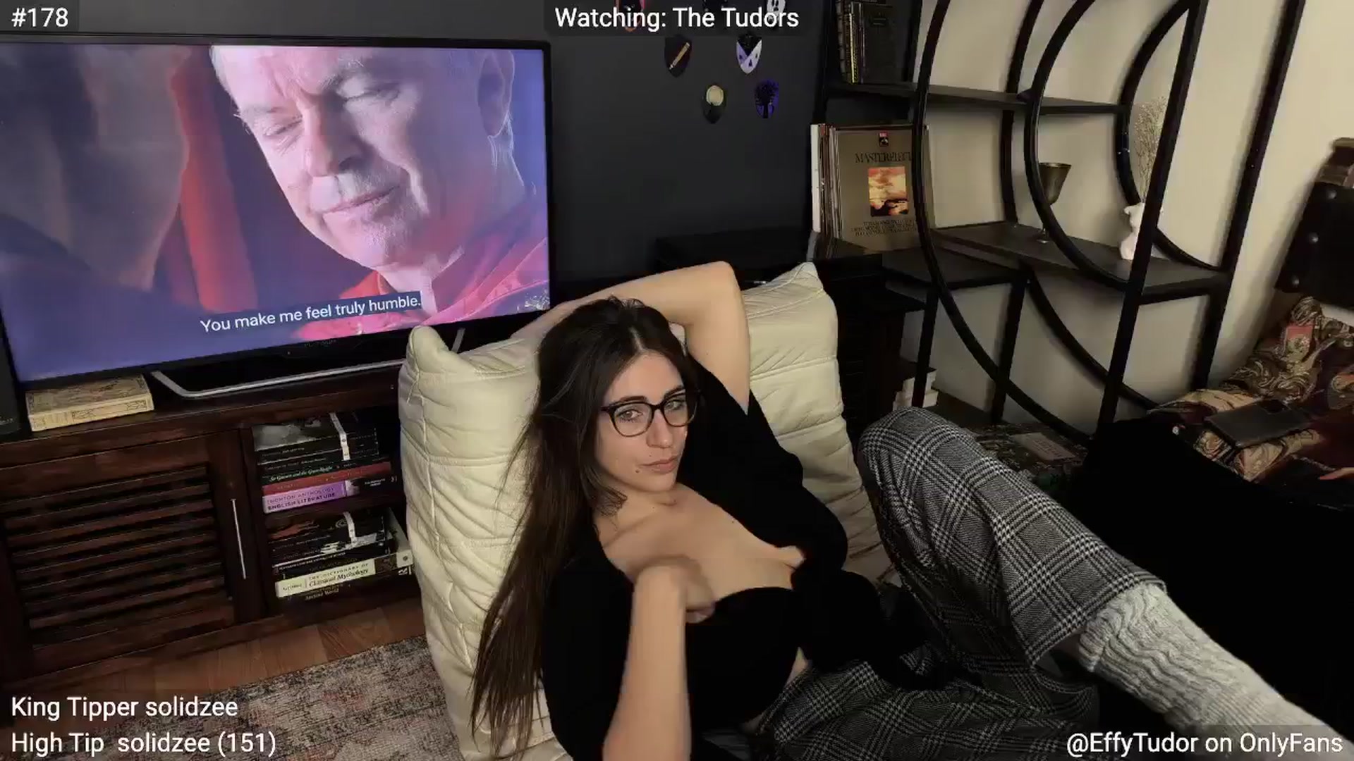 Gallery image thumbnail from EffyTudor's myfreecams stream on, 12/04/2024, 06:45 image 2 of 20