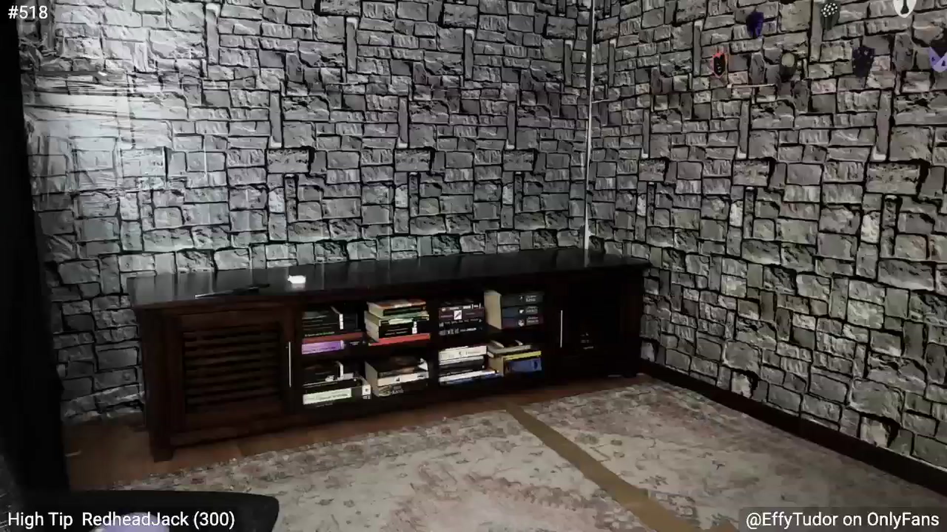 Gallery image thumbnail from EffyTudor's myfreecams stream on, 12/12/2024, 06:58 image 10 of 20
