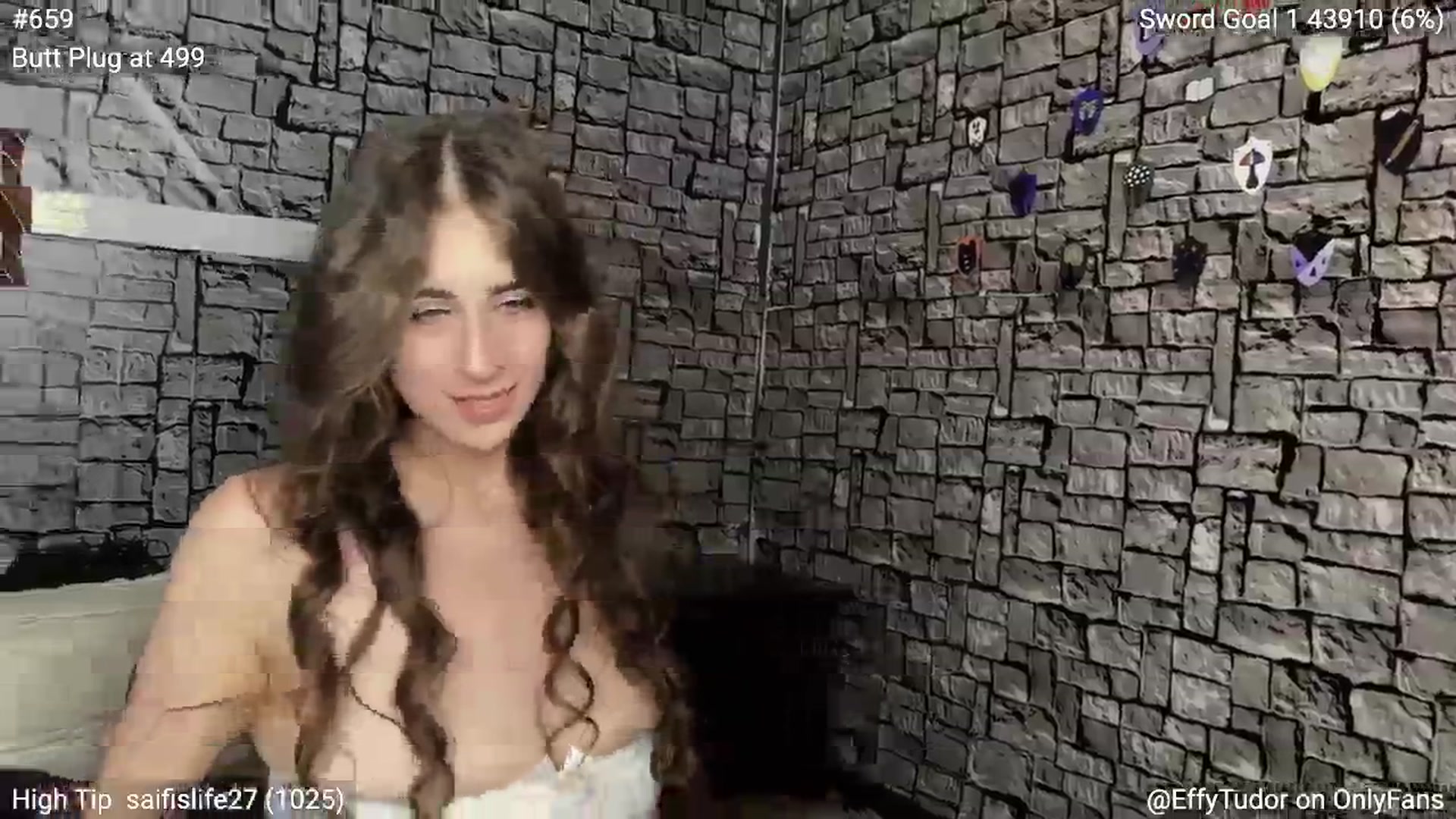 Gallery image thumbnail from EffyTudor's myfreecams stream on, 12/16/2024, 05:47 image 20 of 20
