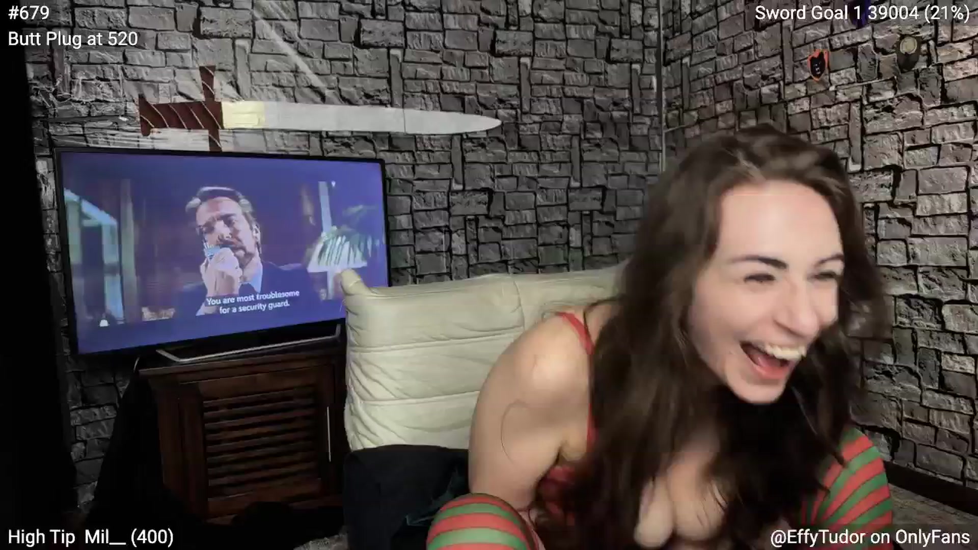 Gallery image thumbnail from EffyTudor's myfreecams stream on, 12/17/2024, 07:35 image 8 of 20