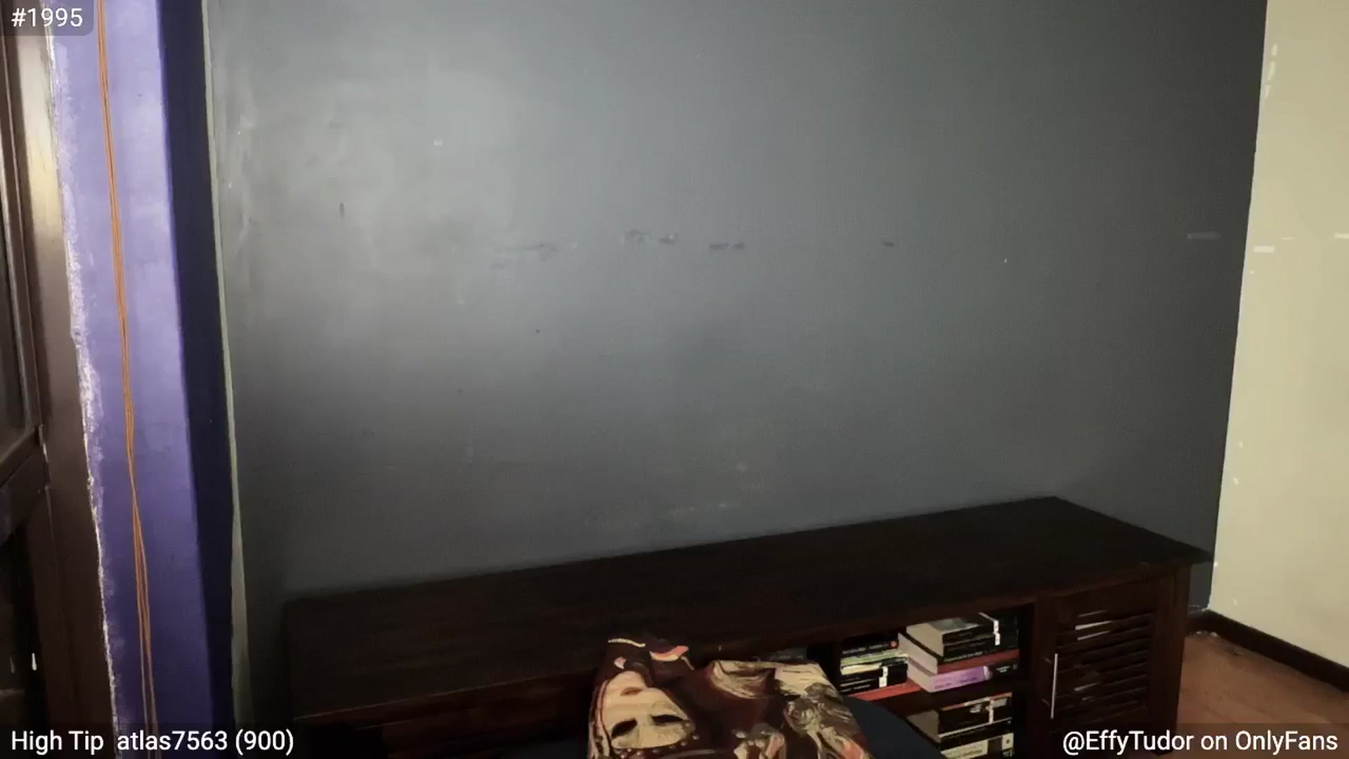 Gallery image thumbnail from EffyTudor's myfreecams stream on, 01/03/2025, 09:05 image 4 of 20