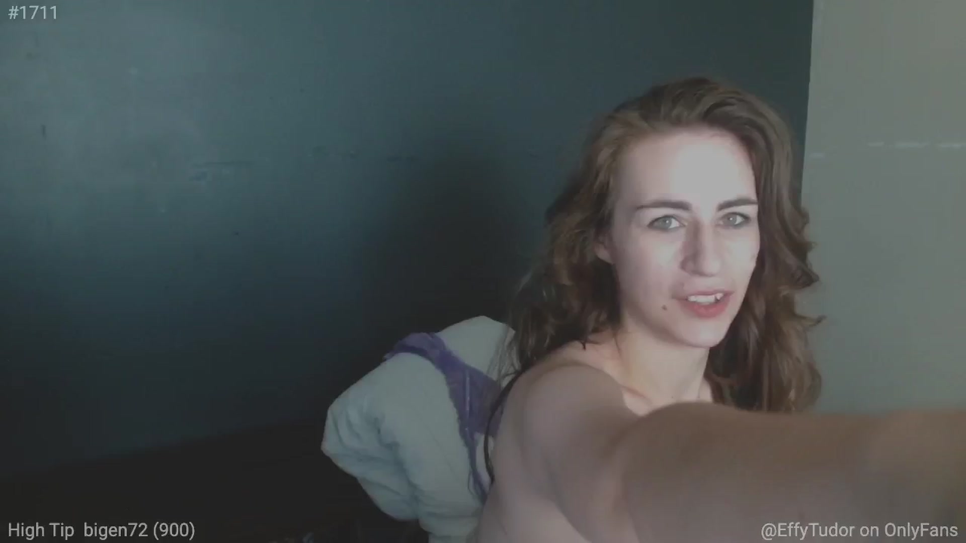 Gallery image thumbnail from EffyTudor's myfreecams stream on, 01/07/2025, 06:37 image 6 of 20